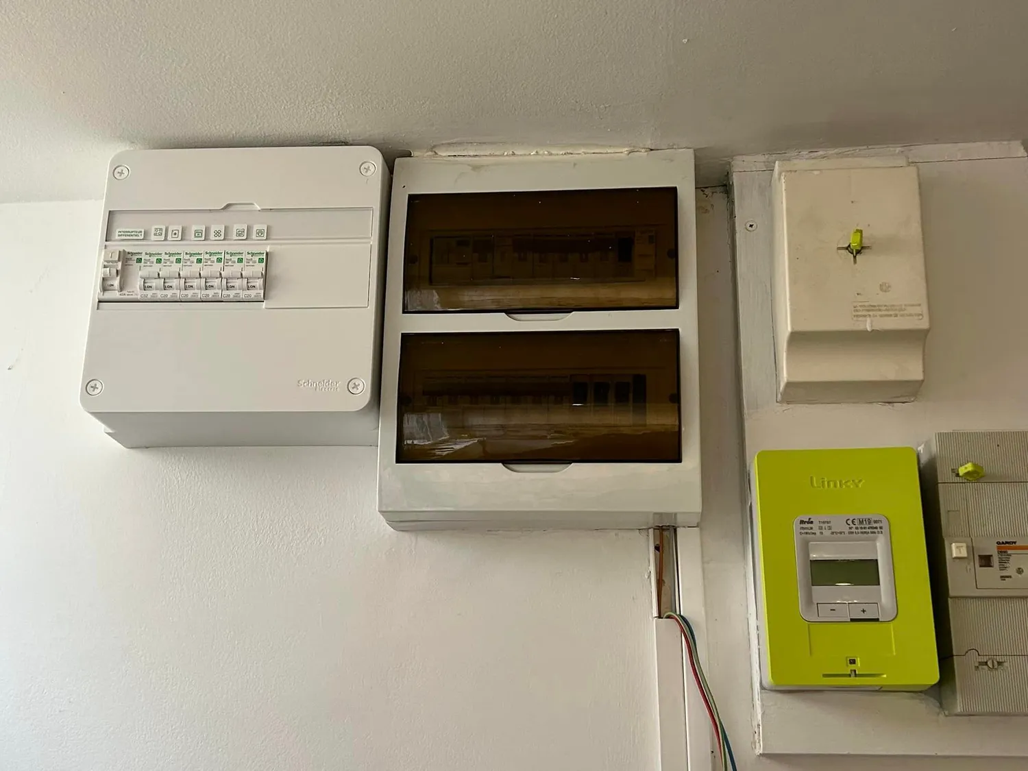 Rénovation électrique Mézières-sur-Couesnon